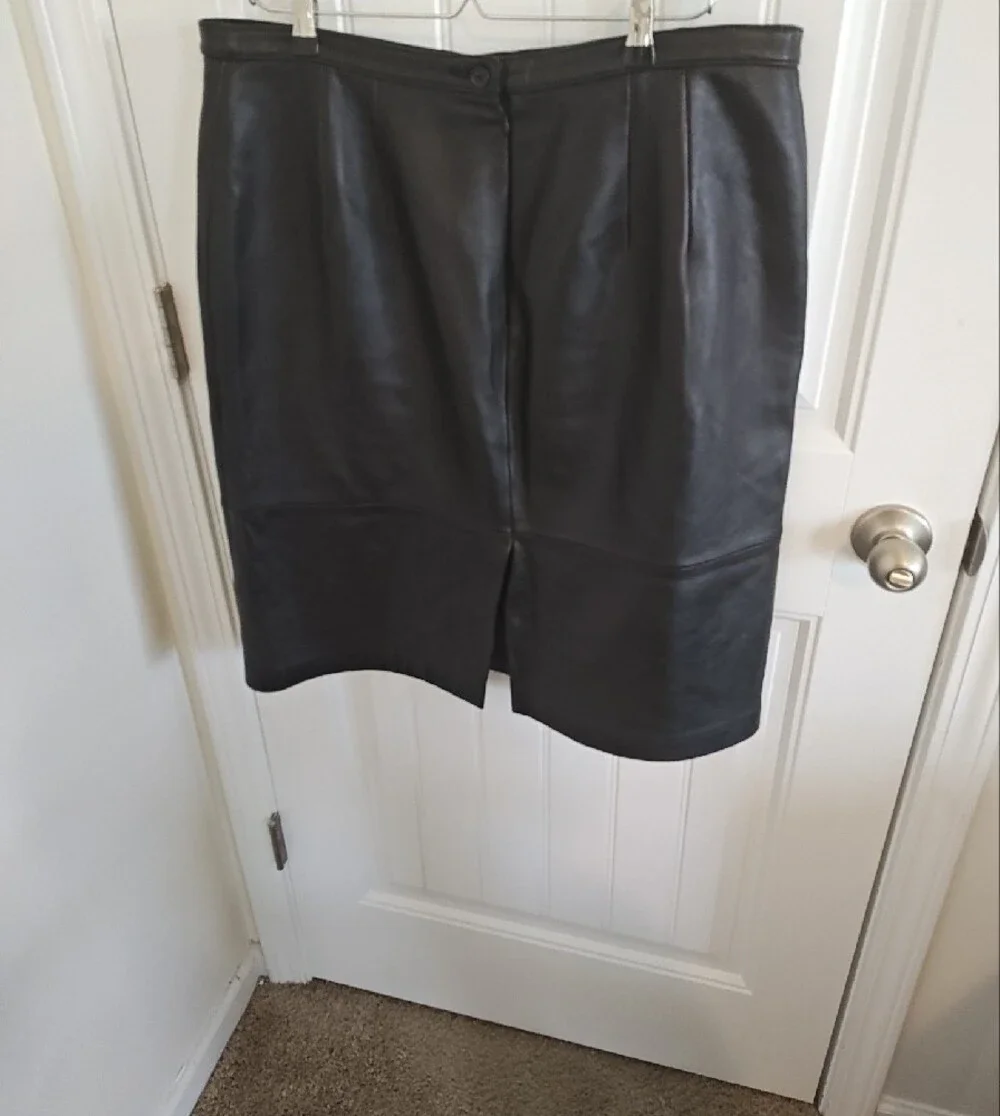 Women's Black Leather Pencil Skirt Size 18
